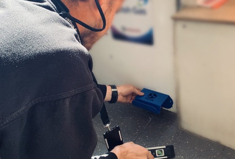Hands up for hands-free handles!