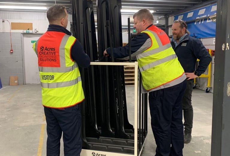 How many trolleys do I need in my logistics loop?