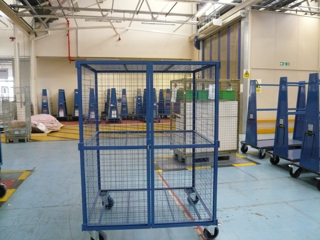 2012-10-9647 – Kitting Cages