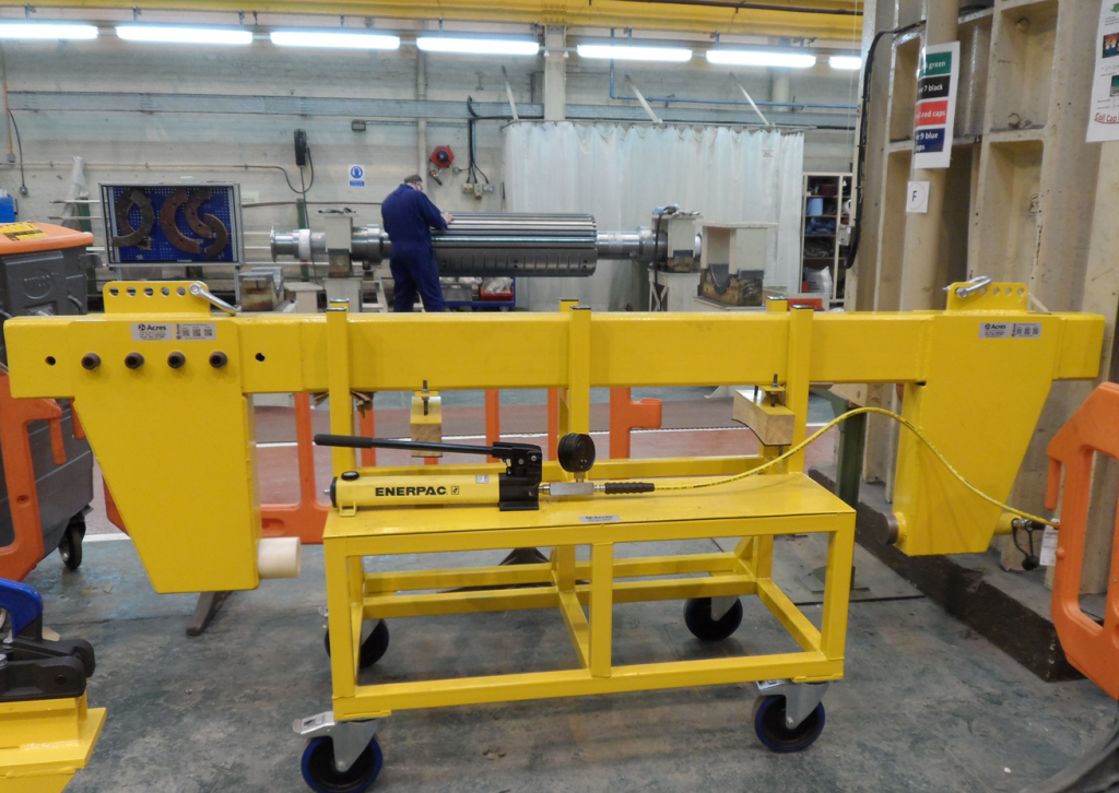 2012-11-9689 – Sizewell Clamp and Storage Trolley