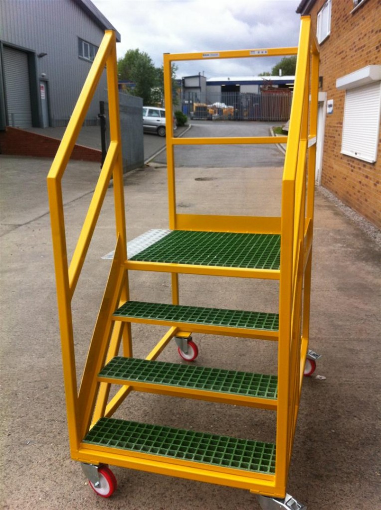 AD-212-2013-07 – Warehouse Steps