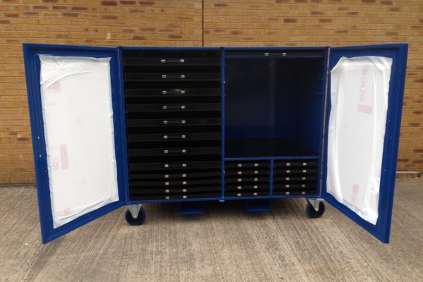 Module Kitting Transport Wardrobe