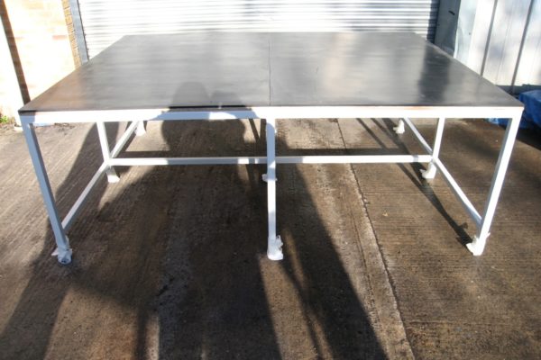 Kitting Table