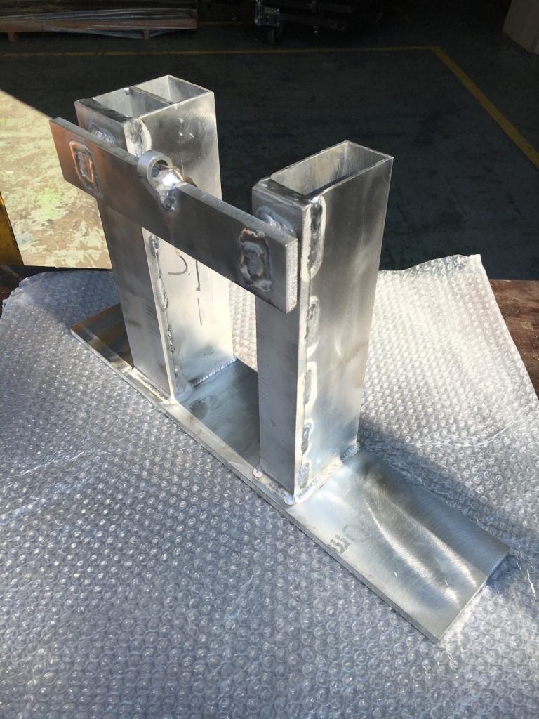 Trunking Lifting Bracket