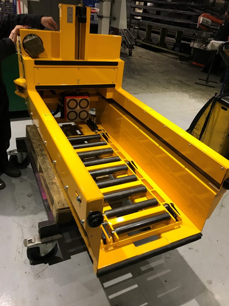 Trak® Xchange Powered Battery Changing Unit – PU 1250 x 650