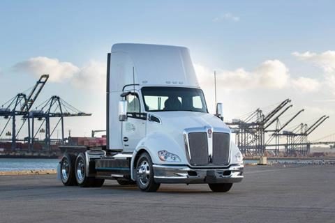 Nissan uses electric semi-trailers for vehicle deliveries to US