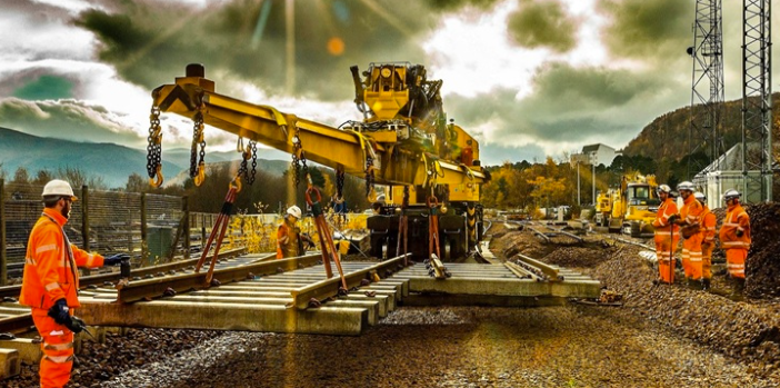 Network Rail plans £6m of festive Edinburgh improvement works